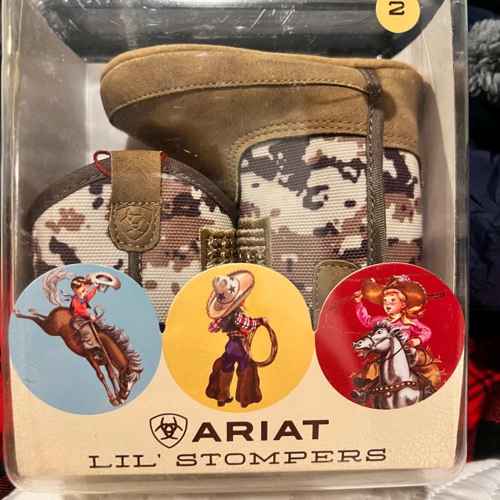 Ariat infant boots size 2